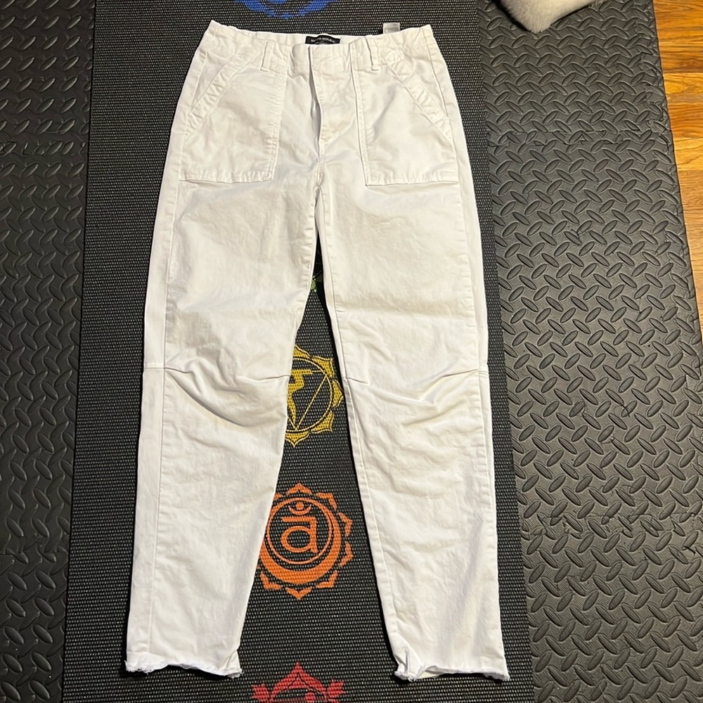 Banana republic authentic girlfriend chunk 4 tall white